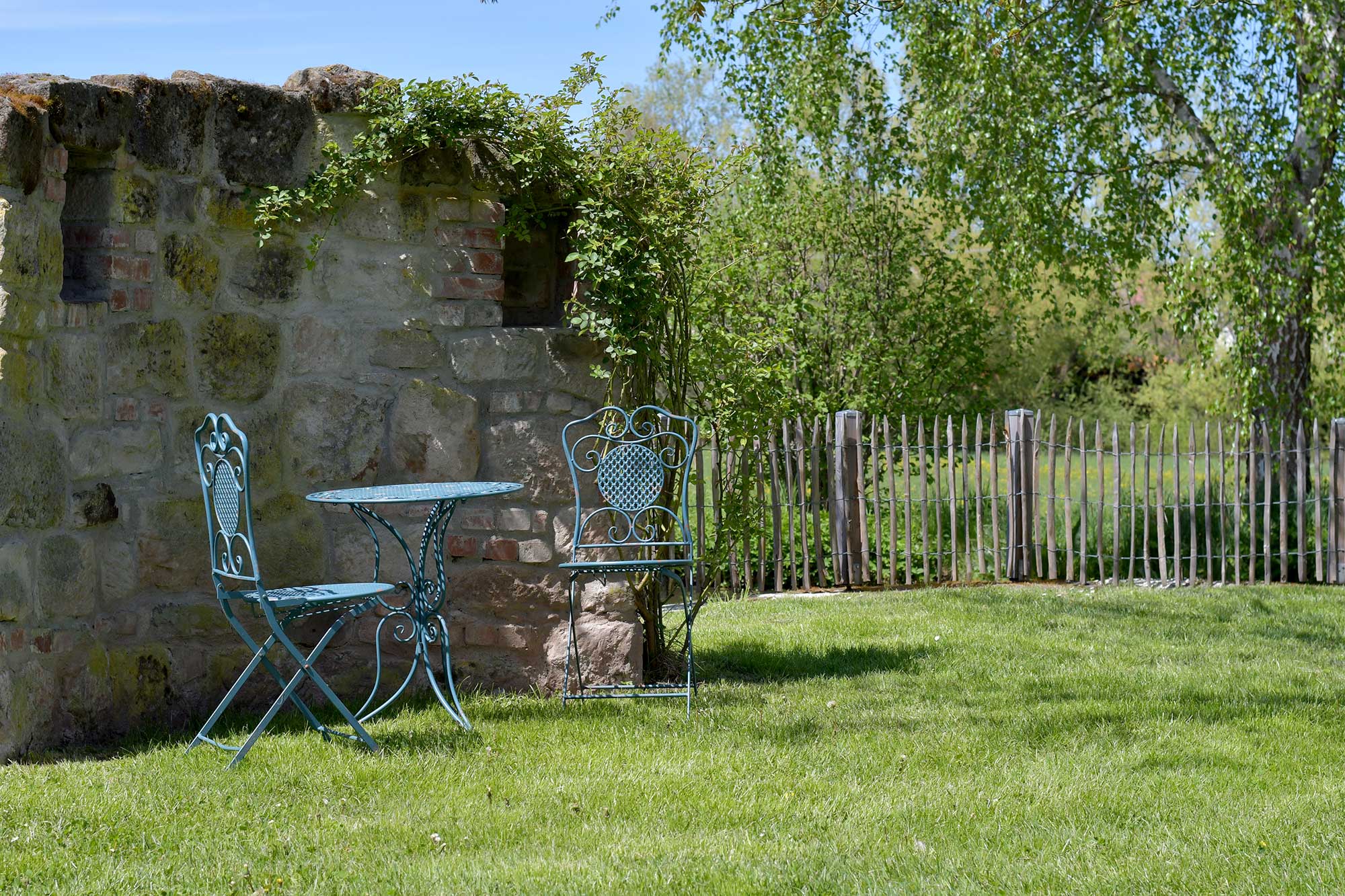 Kleinwachenrother Mühle Außenbereich Mühlenbach