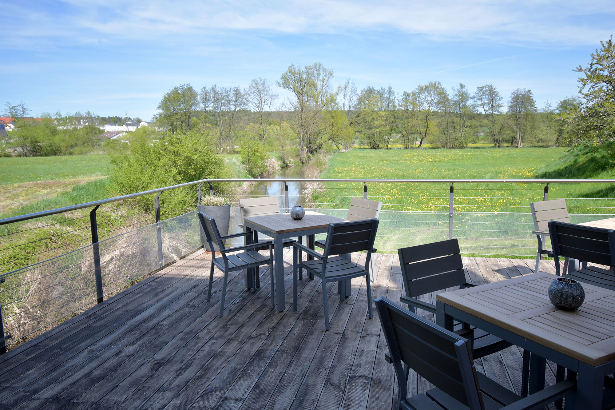 Kleinwachenrother Mühle Außenbereich Terrasse